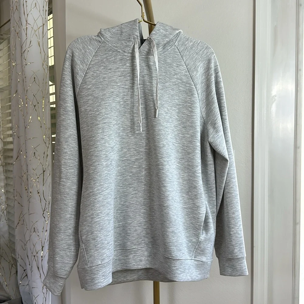 2024 Lululemon City Sweat Pullover Hoodie
Heathered Ultra Light Grey / Sea Salt - Picture 6 of 10